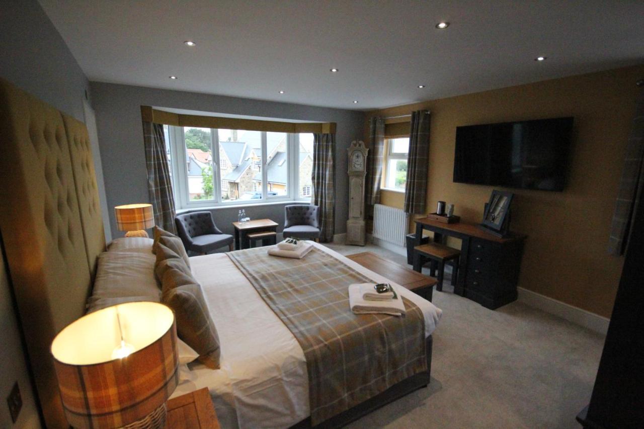 The Sunningdale Hotel Bamburgh Eksteriør billede